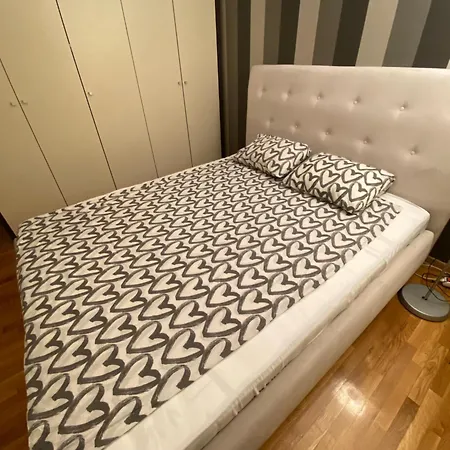 The One - Free Parking * Belgrád